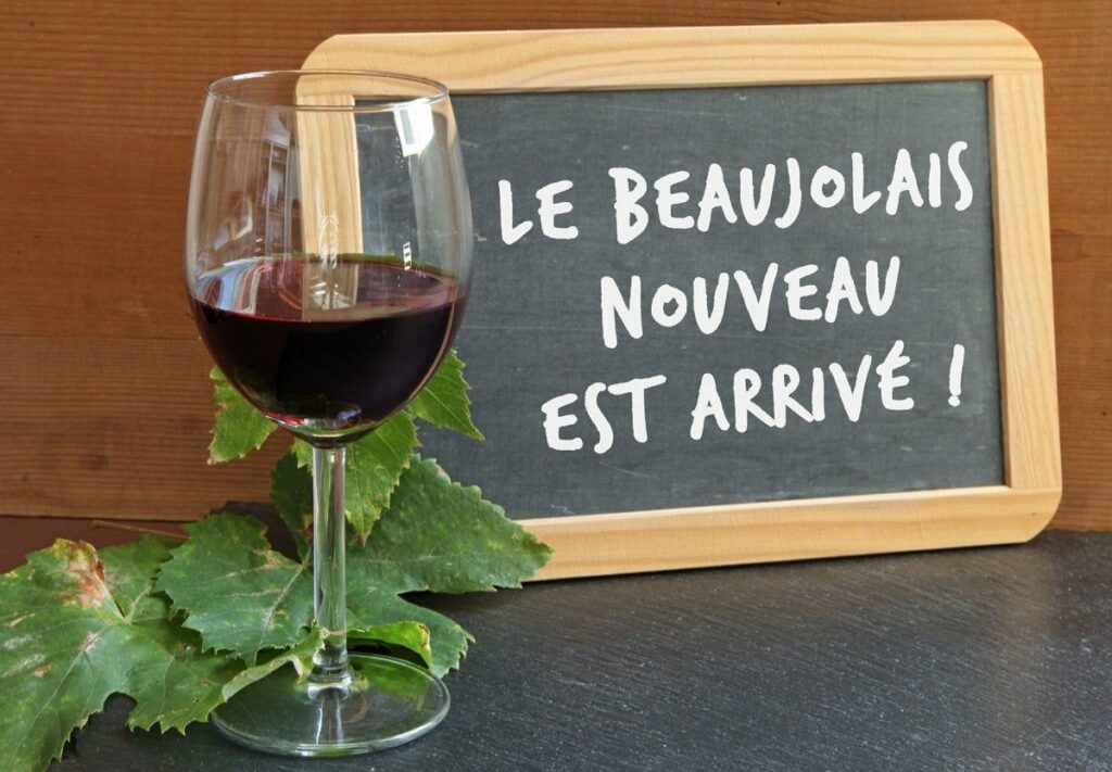 T-Shirt Beaujolais Nouveau – Idéal Dégustation Vin Primeur & Fête Du 18 Novembre – Design Raisin & Texte Fun Pour Amateurs De Vin